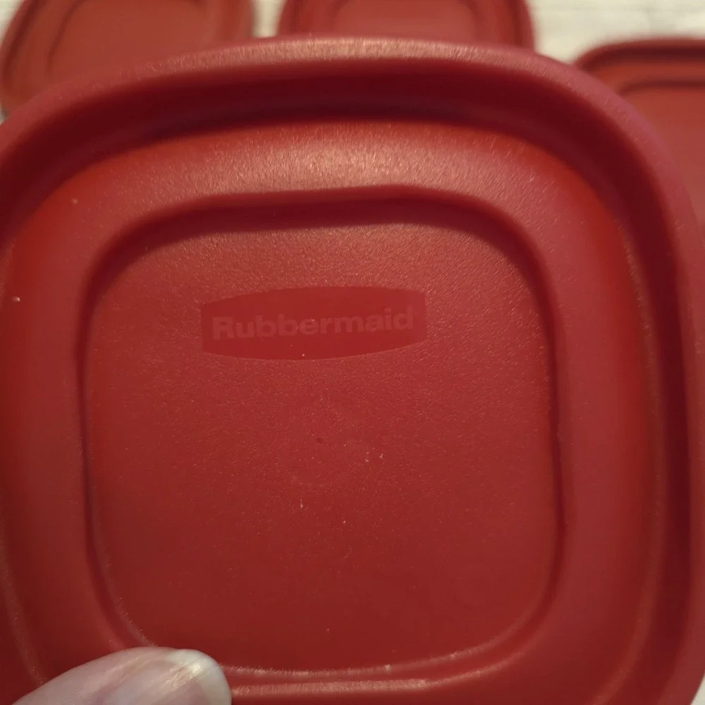Rubbermaid Easy Find‎ Replacement Red Lid 7J58 Square Lot of 8 Lids & Bowls 4